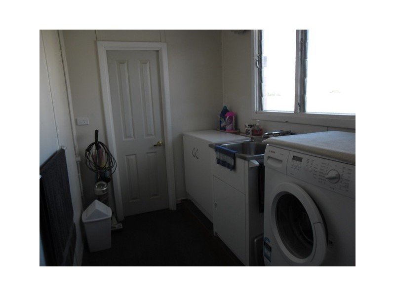 14 Railway Ave, Carnamah WA 6517