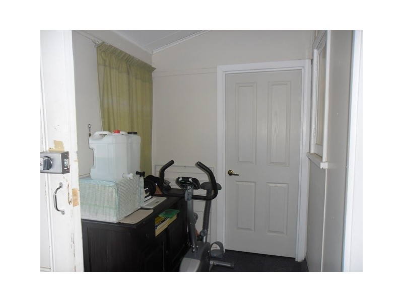 14 Railway Ave, Carnamah WA 6517