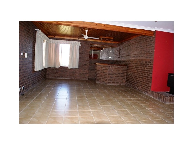 27 Clemintina Road, Dongara WA 6525