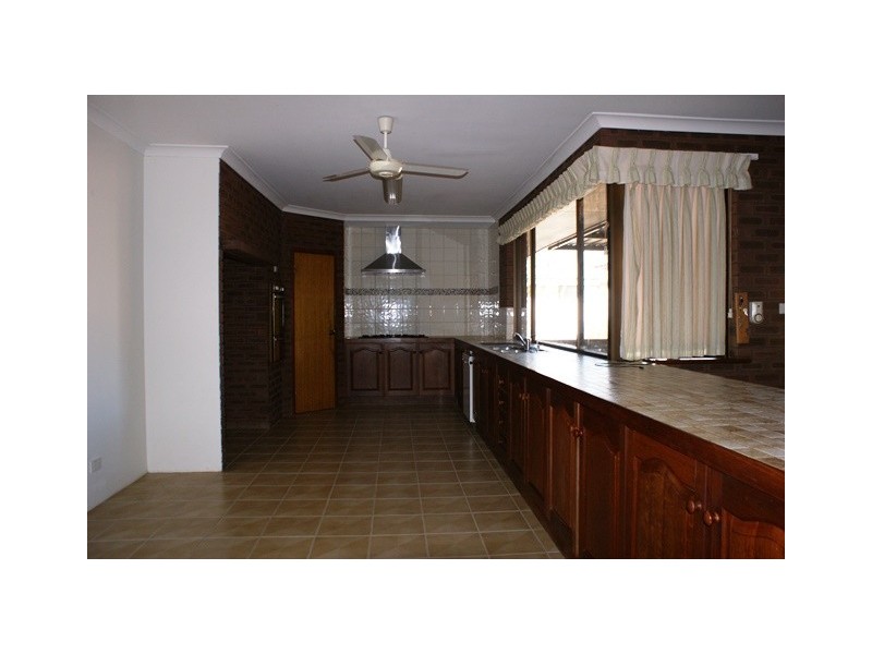 27 Clemintina Road, Dongara WA 6525