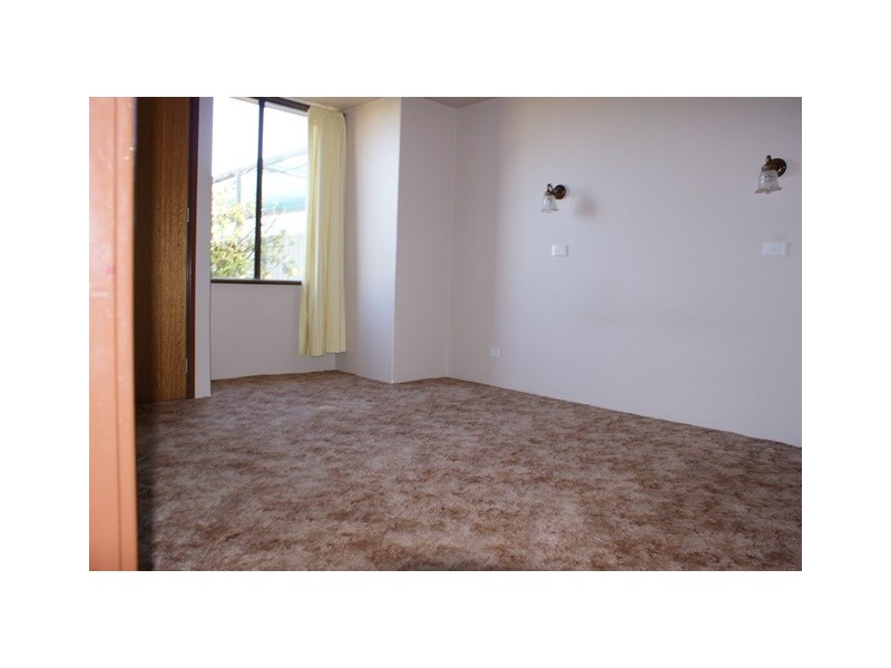 27 Clemintina Road, Dongara WA 6525