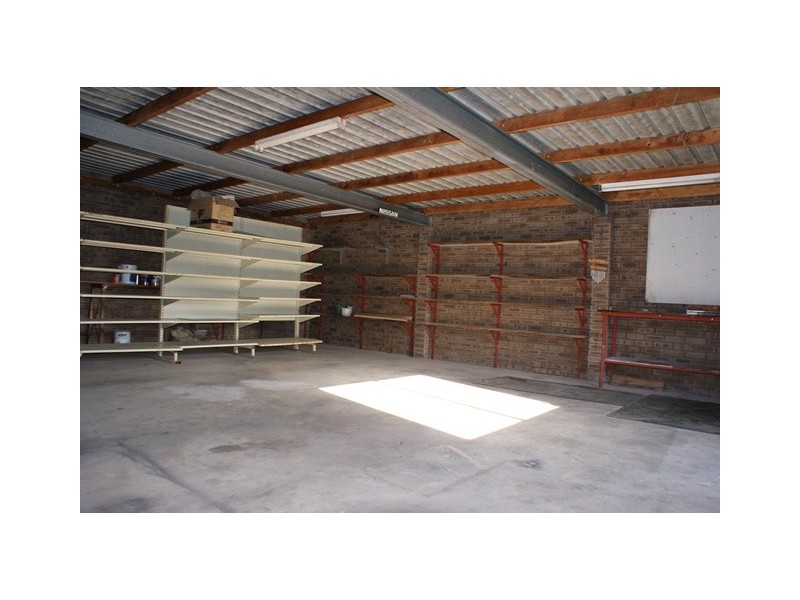 27 Clemintina Road, Dongara WA 6525