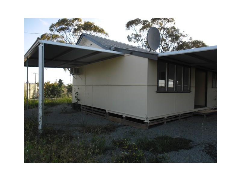 37 Mayrhofer Street, Three Springs WA 6519