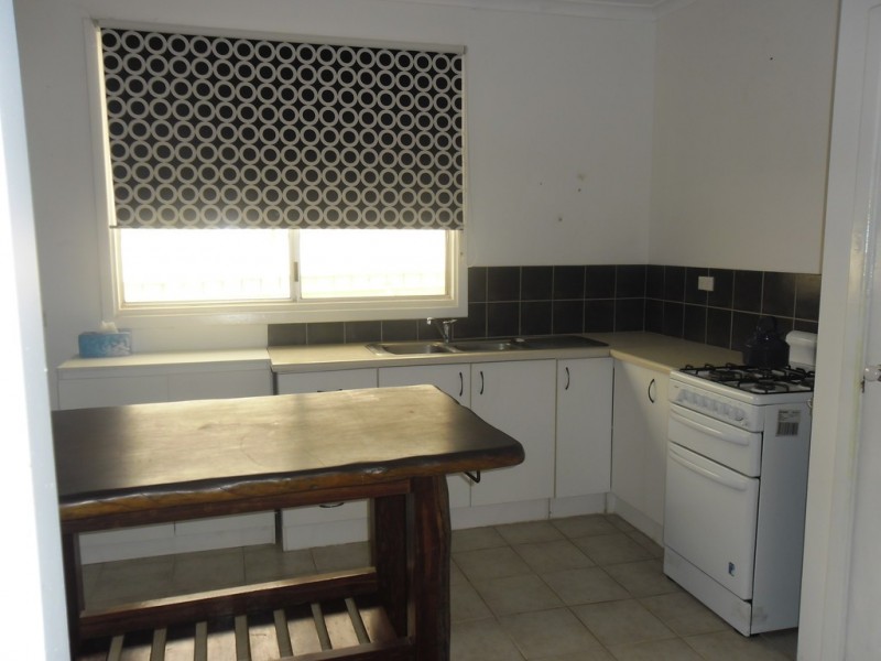 22 Railway Avenue, Carnamah WA 6517