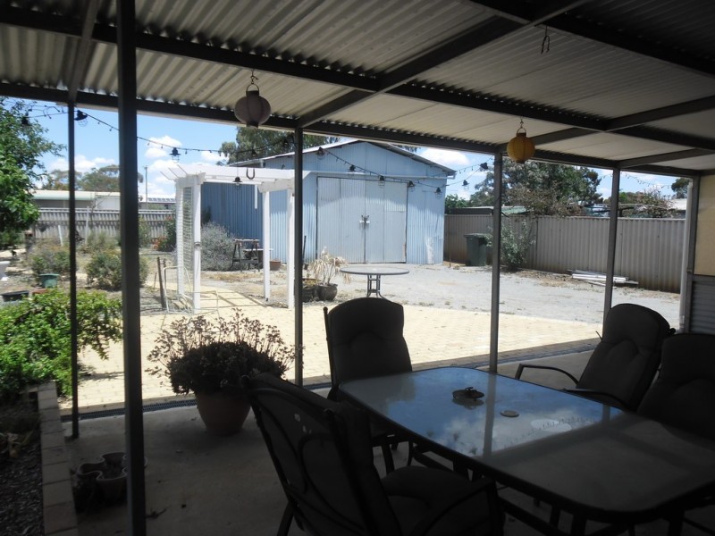 22 Railway Avenue, Carnamah WA 6517