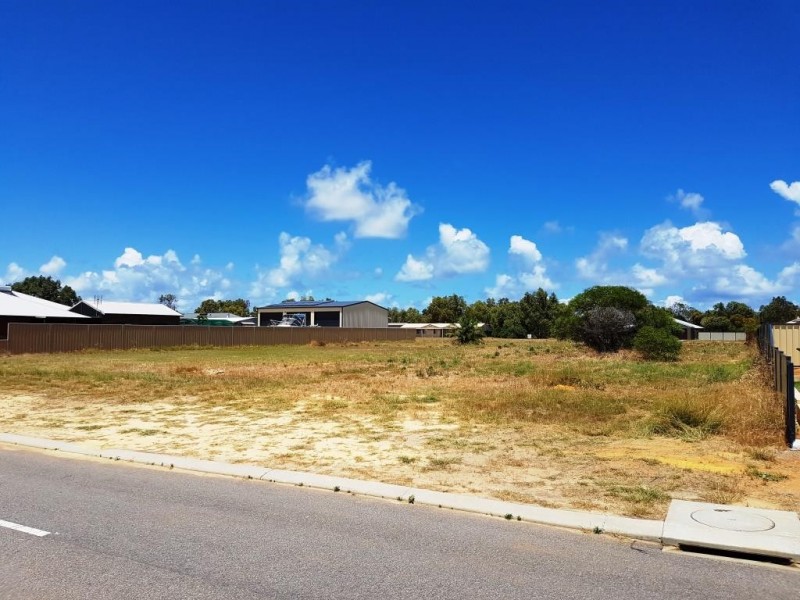 14 Cardwell Gardens, Dongara WA 6525
