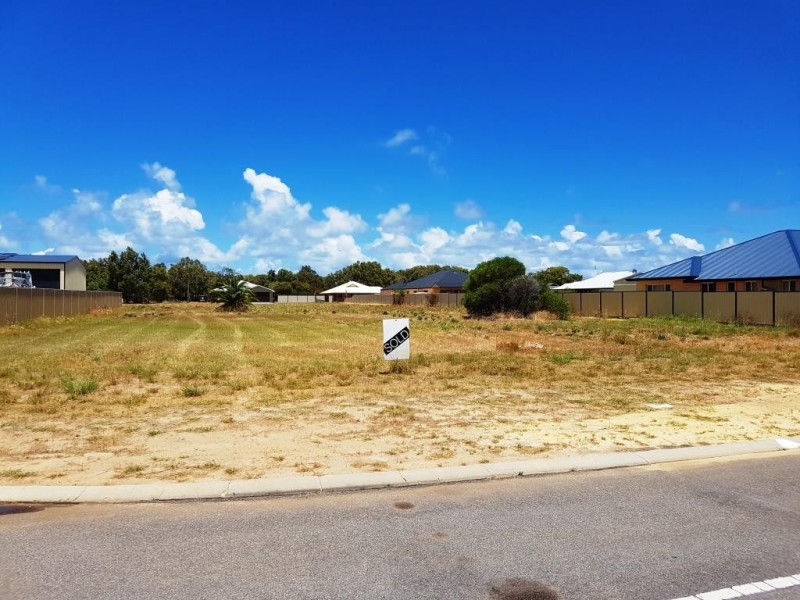 14 Cardwell Gardens, Dongara WA 6525