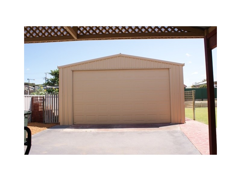 8 Canny Place, Port Denison WA 6525