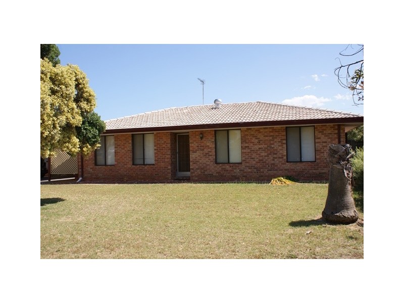 8 Canny Place, Port Denison WA 6525