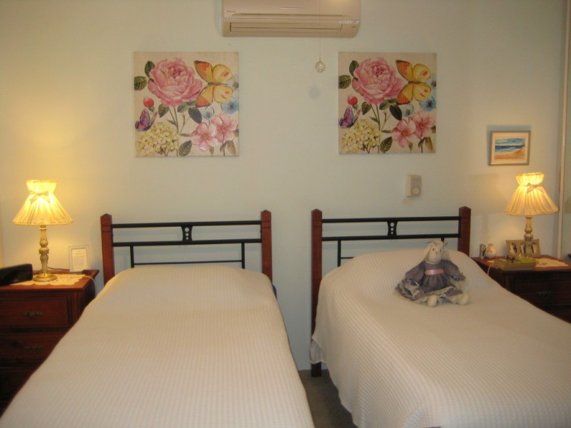 8 Canny Place, Port Denison WA 6525