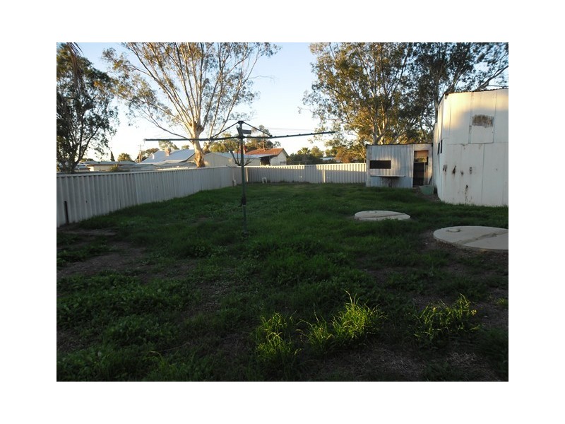 31 Robertson Street, Carnamah WA 6517