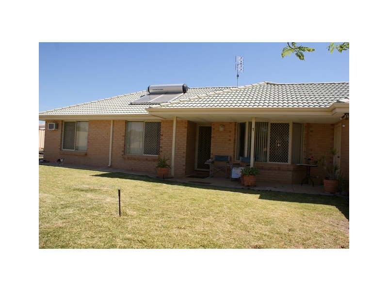 1 Dawson Ave, Port Denison WA 6525