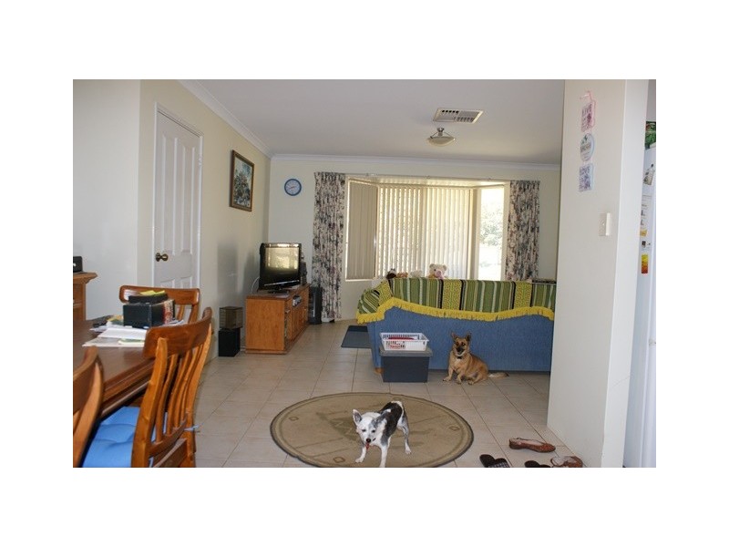 1 Dawson Ave, Port Denison WA 6525