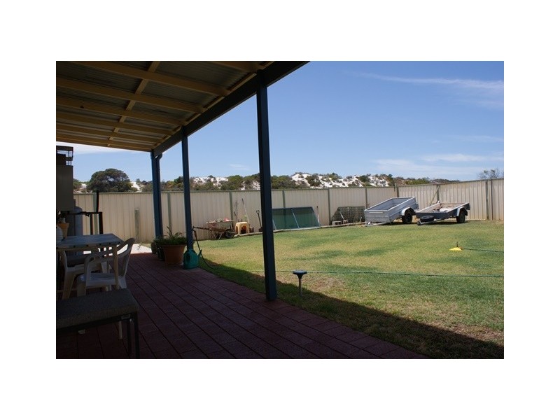 24 Sea Ripple Ave, Port Denison WA 6525