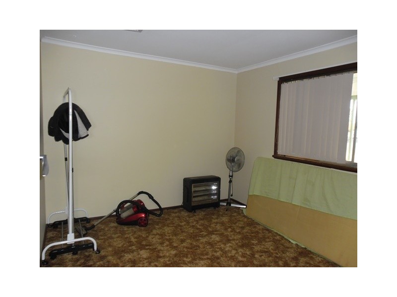 12 Williamson Street, Three Springs WA 6519