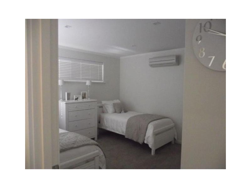 4 Marina Heights, Port Denison WA 6525