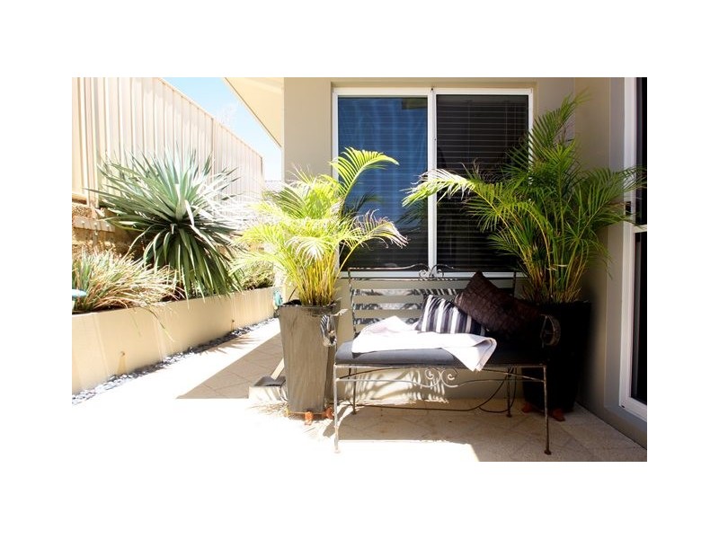 4 Marina Heights, Port Denison WA 6525