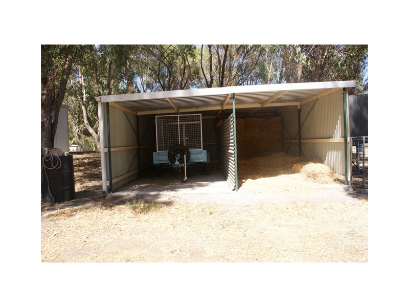 118 Acacia Road, Yardarino WA 6525