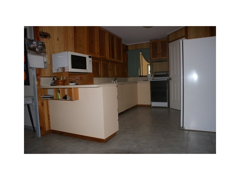 118 Acacia Road, Yardarino WA 6525