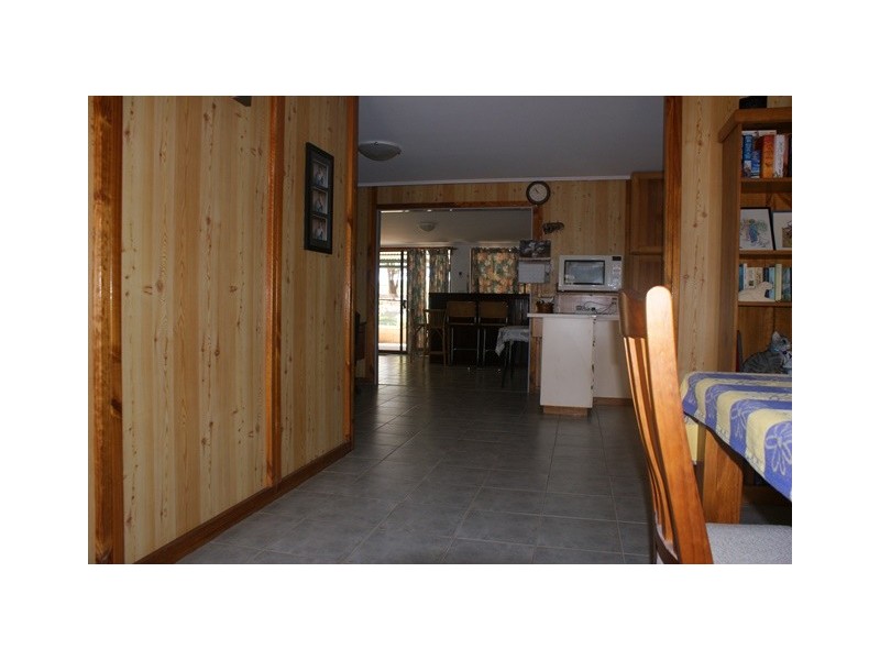 118 Acacia Road, Yardarino WA 6525