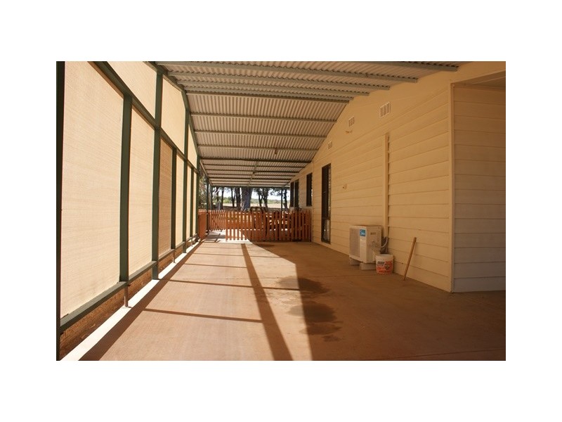 118 Acacia Road, Yardarino WA 6525