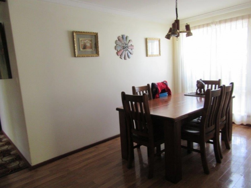 17 Slaughter Street, Three Springs WA 6519