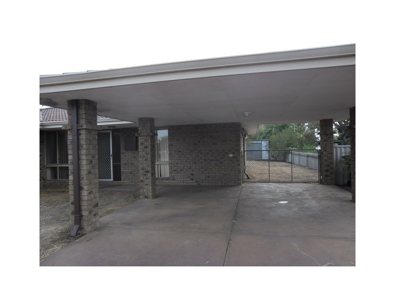 6 Robertson Street, Carnamah WA 6517