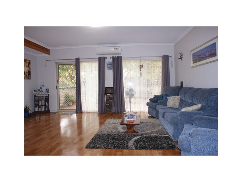 92 Tulloch Drive, Dongara WA 6525