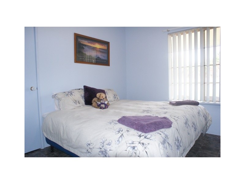 92 Tulloch Drive, Dongara WA 6525