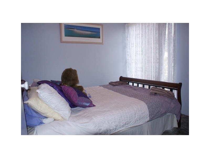 92 Tulloch Drive, Dongara WA 6525