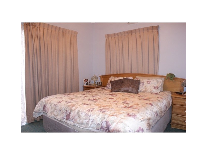 92 Tulloch Drive, Dongara WA 6525