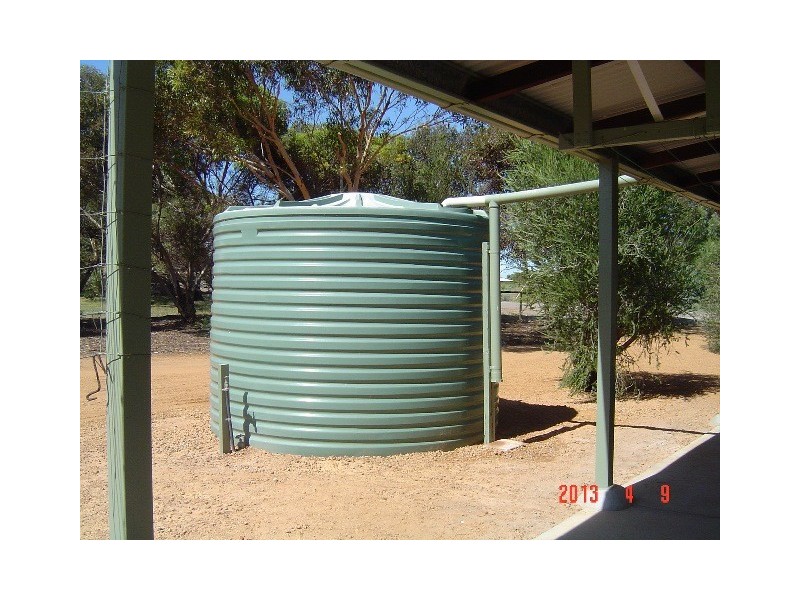 14 Massingham Place, Dongara WA 6525