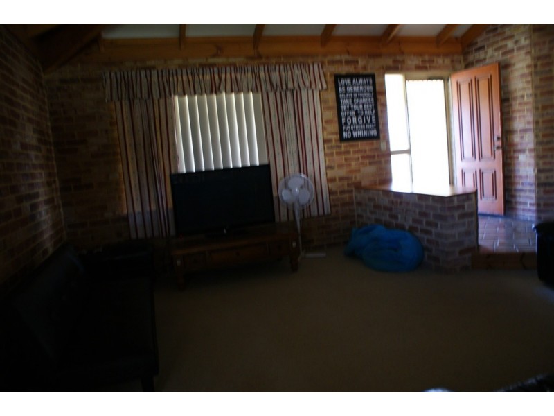 15 Whelan Street, Port Denison WA 6525