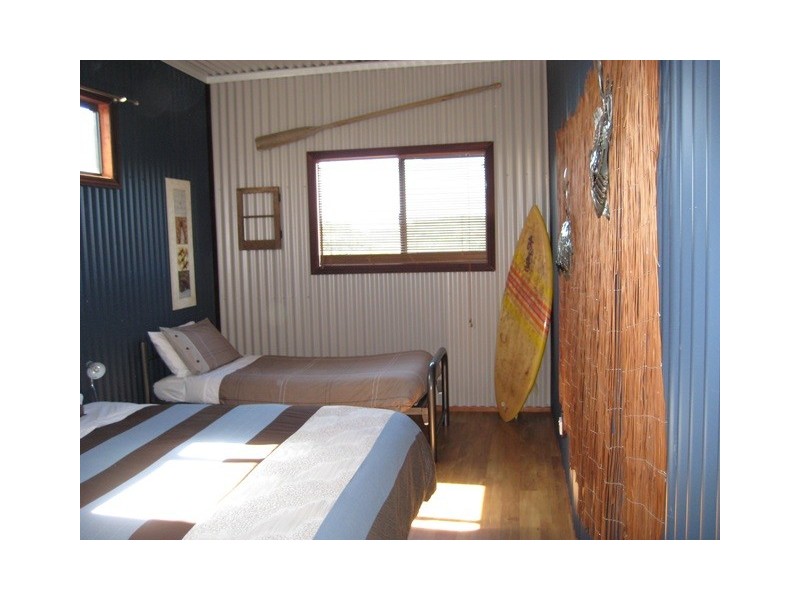 5 McNaboe Court, Port Denison WA 6525