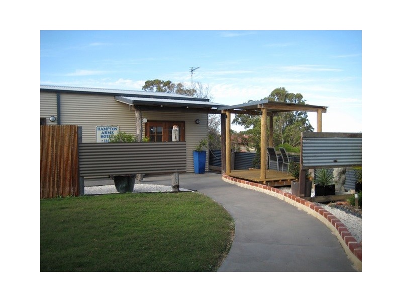 5 McNaboe Court, Port Denison WA 6525