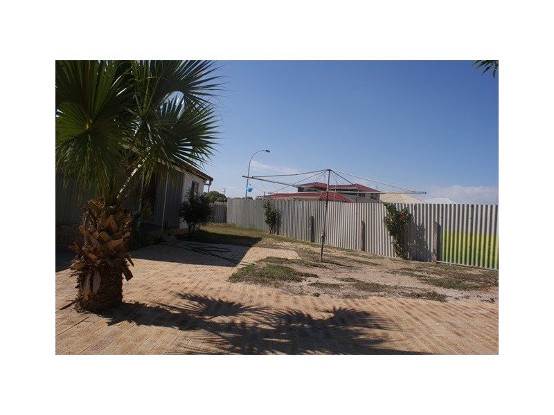 212 Point Leander Drive, Port Denison WA 6525