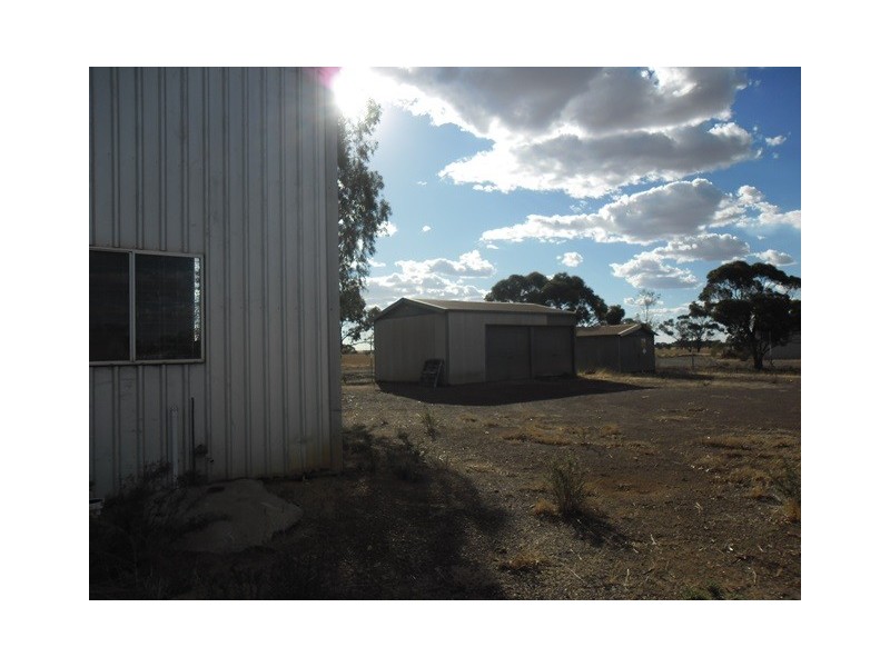 7 Water Street, Three Springs WA 6519