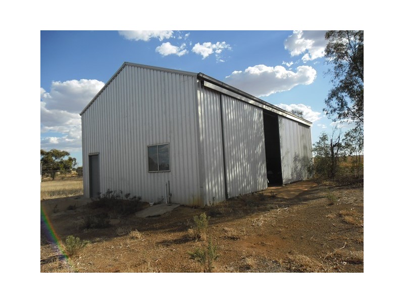 7 Water Street, Three Springs WA 6519