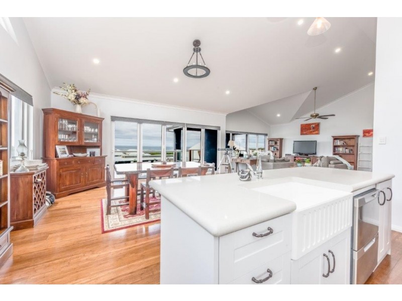 1 Benedictine Drive, Port Denison WA 6525