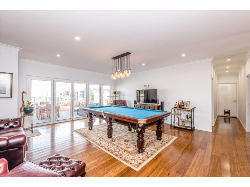 1 Benedictine Drive, Port Denison WA 6525