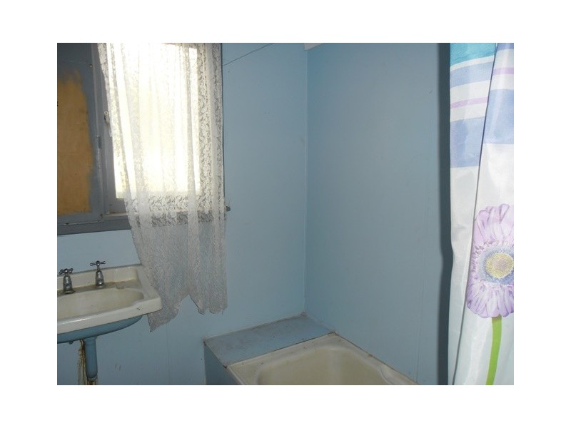 36 Williamson Street, Three Springs WA 6519