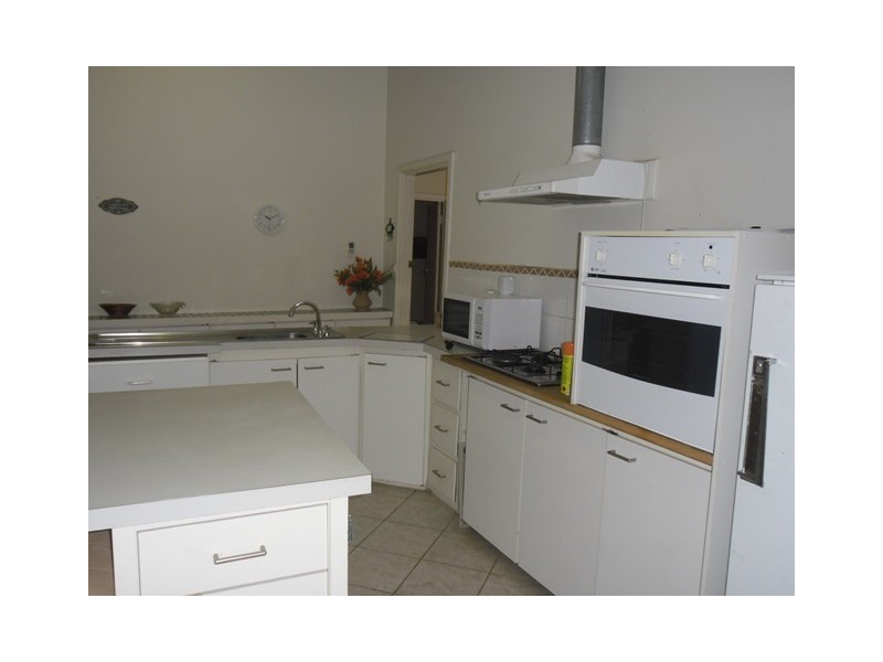 17 Robertson Street, Carnamah WA 6517