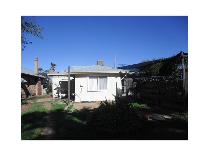 17 Robertson Street, Carnamah WA 6517