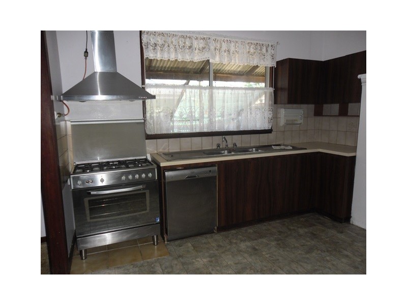 31 Caron Street, Carnamah WA 6517