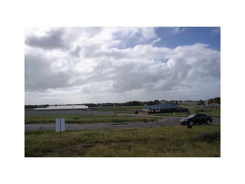 25 Premier Circle, Dongara WA 6525