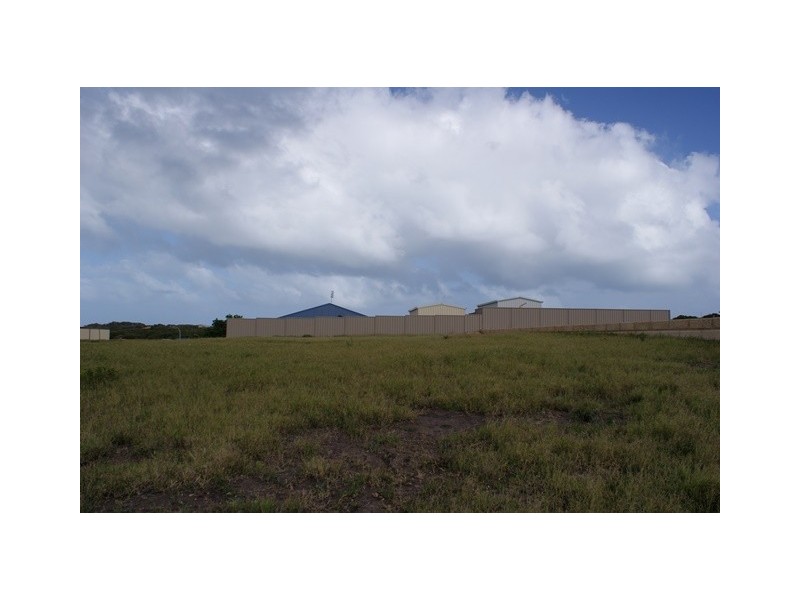 25 Premier Circle, Dongara WA 6525