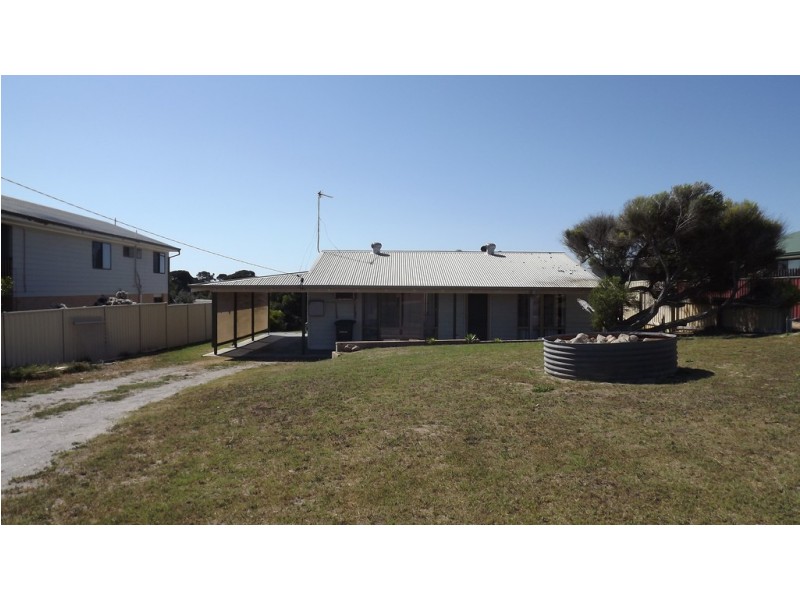 8 Richardson Rd, Port Denison WA 6525