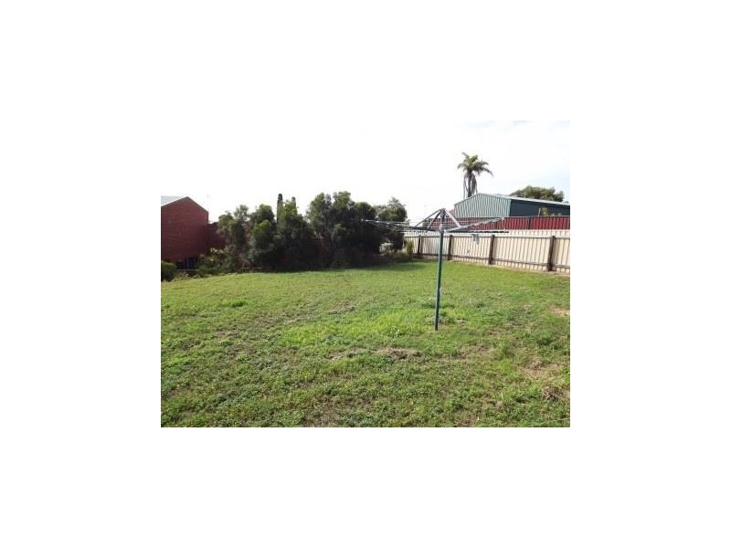 8 Richardson Rd, Port Denison WA 6525