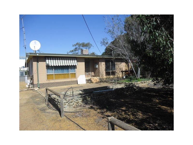 28 Christie Street, Three Springs WA 6519