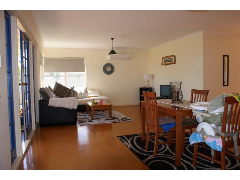 14 Bungaru Road, Port Denison WA 6525